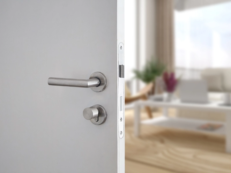 progettazione-realizzazione-e-montaggio-di-porte